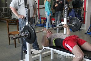 В Великих Луках прошел Чемпионат города по Русскому жиму и армлифтингу (фото)