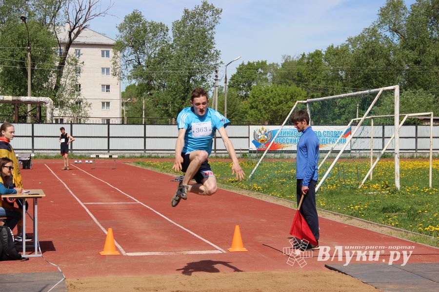 Великие Луки принимают чемпионат области по легкой атлетике (ФОТО)