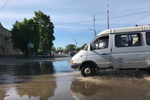 Проспект Гагарина «поплыл» (ФОТО)