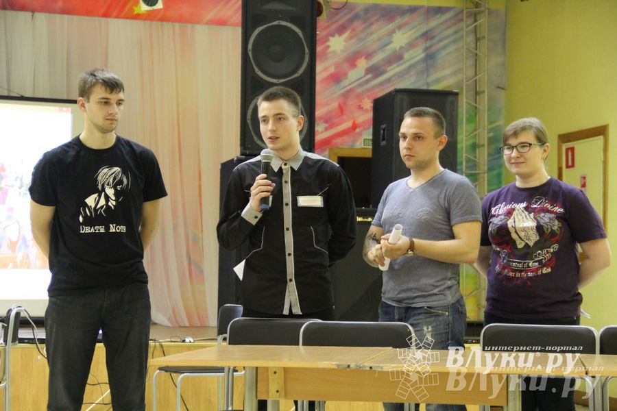 В Великих Луках прошла игра «Молодой политик» (фото)