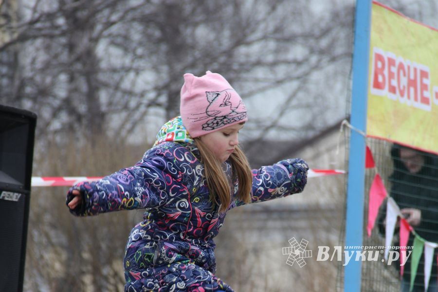 Гуляния широкой великолукской Масленицы
