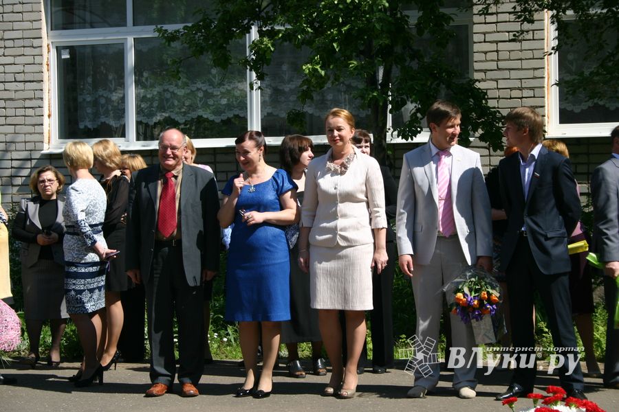 Сегодня в городе проходят последние звонки