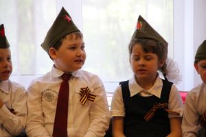 Юные великолучане отметили День победы (ФОТО)