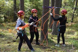 Великолукские школьники приняли участие в туристском слёте «Дорогу осилит идущий» (ФОТО)