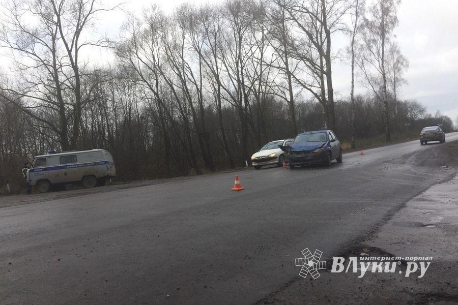 ДТП на трассе Шимск-Невель (ФОТО)