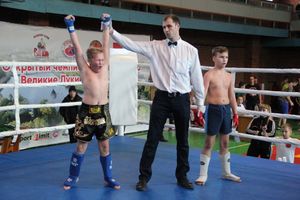 В Великих Луках прошли соревнования по кикбоксингу (ФОТО)