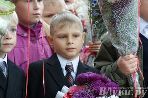 Школы города отметили 1 сентября (фото)