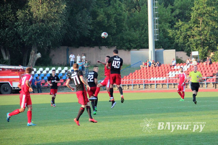 Хороший футбол без забитых мячей — «Луки-Энергия» сыграла с «Локомотив-Казанка» (ФОТО)