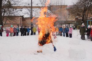 В детских садах Великих Лук отмечают Масленицу (ФОТО)
