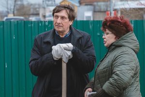 В Великих Луках стартовали субботники (ФОТО)