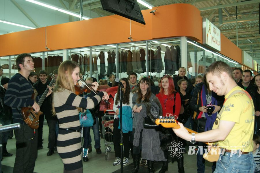 Ночь Распродаж в ТЦ «Апельсин»