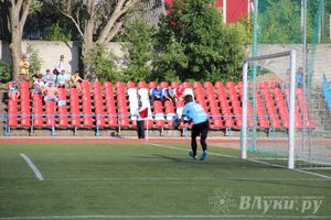  «Луки-Энергия» уступила в домашнем матче петербургской «Звезде» (фото)