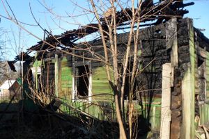 В Невеле сгорел дом из-за неисправной проводки (фото)