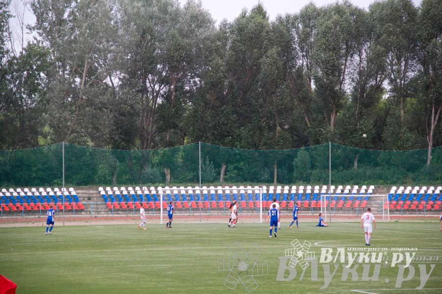 Футбольный матч «Экспресс-2» — «КПРФ»