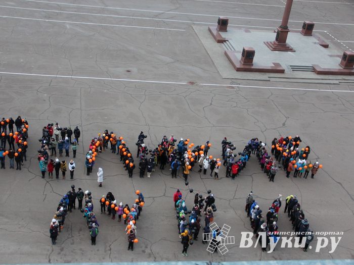 Сегодня над Великими Луками летели шары