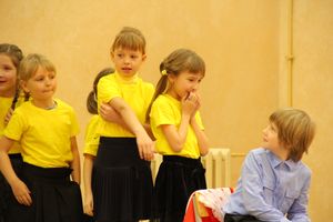 В школе №13 прошёл конкурс «А ну-ка, девочки!» (ФОТО)