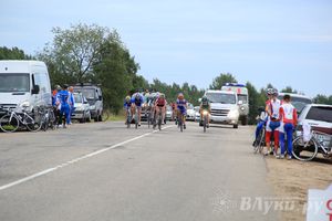 В Великих Луках состоялось награждение победителей Чемпионата России по велоспорту в парной гонке (фото)