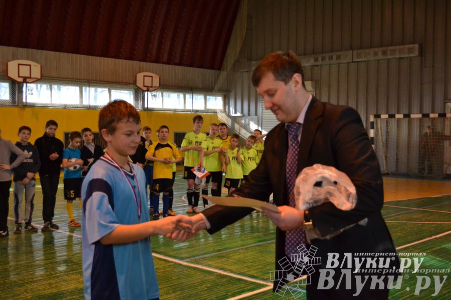 XII Традиционный Международный открытый турнир по мини-футболу среди юношей 2001-2002 г. р.