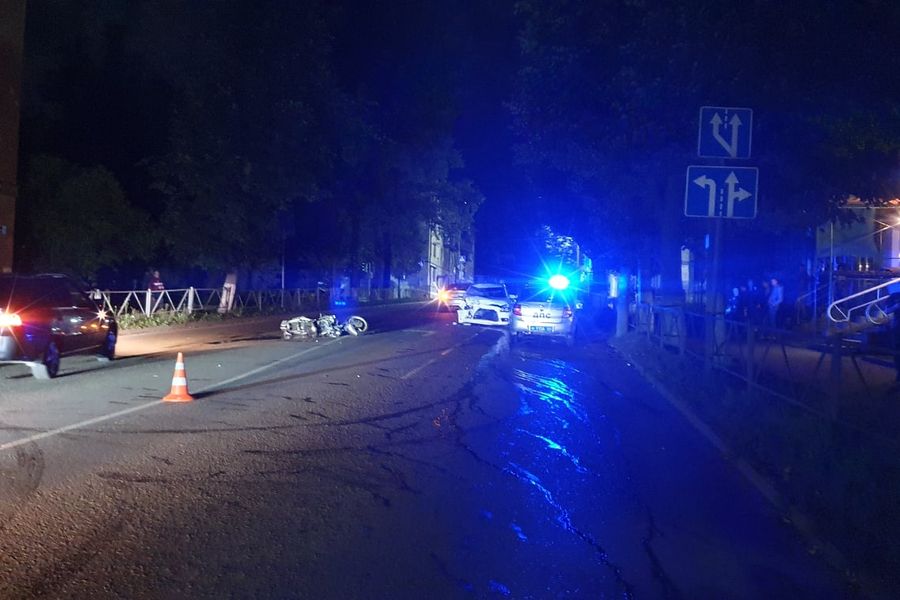 Вечернее ДТП на Октябрьском (ФОТО)