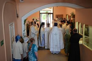 Великое освящение домового Никольского храма состоялось в здании Великолукского епархиального управления (ФОТО)