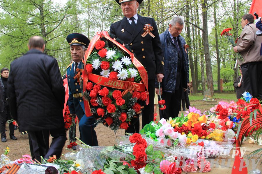 В Великих Луках почтили память погибших в Великой Отечественной войне