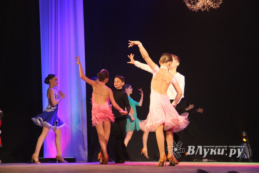 14 мая состоялся концерт хореографического коллектива «Созвездие» - «Бал» (ФОТО)