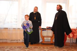 «Красота Божьего мира» в рисунках дошколят Великих Лук (ФОТО)