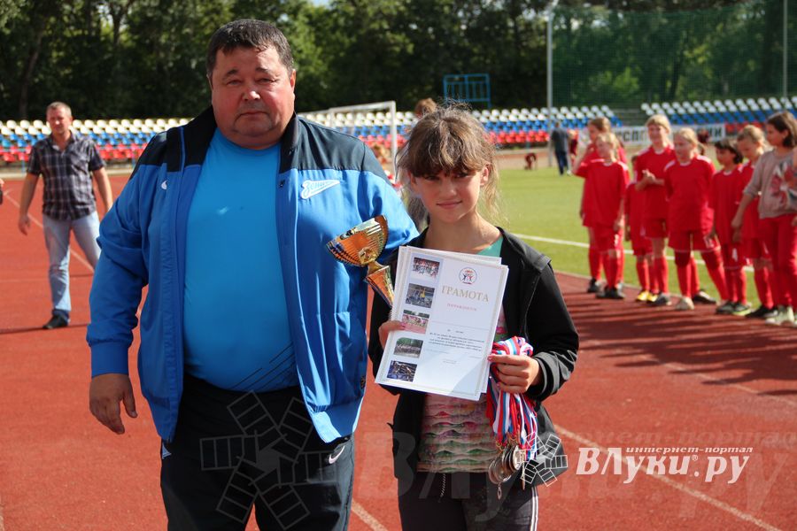 «Кожаный мяч» в Великих Луках