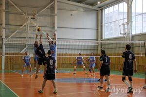 В Великих Луках проходит Спартакиада по волейболу ООО «Газпром-трансгаз Санкт-Петербург» (фото)