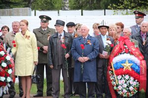 Торжественный митинг на мемориальном воинском захоронении