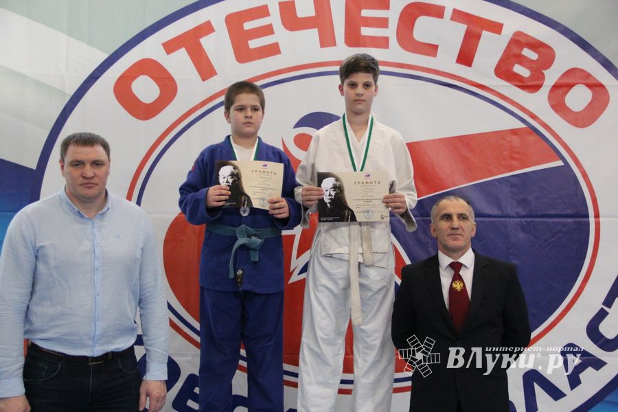 В Великих Луках прошли соревнования по дзюдо (ФОТО)