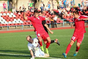 Хороший футбол без забитых мячей — «Луки-Энергия» сыграла с «Локомотив-Казанка» (ФОТО)