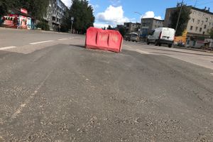 На те же грабли? На Гагарина опять проваливается асфальт (ФОТО)