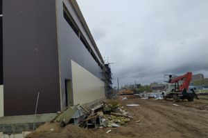 Руководству Великих Лук поручено ускорить строительство школы (ФОТО)