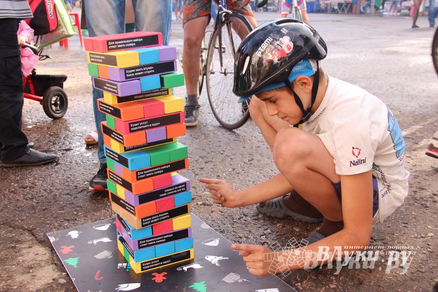 Tele2 поздравила великолучан с Днем рождения любимого города (фото)