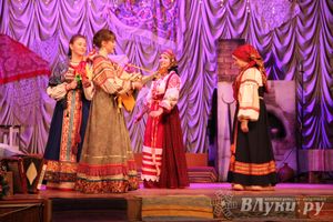  Рождественский концерт ансамбля «Заряница» прошел в Великих Луках (фото)