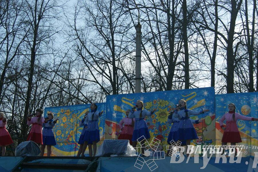 Весенняя ярмарка 2013 прошла в Великих Луках