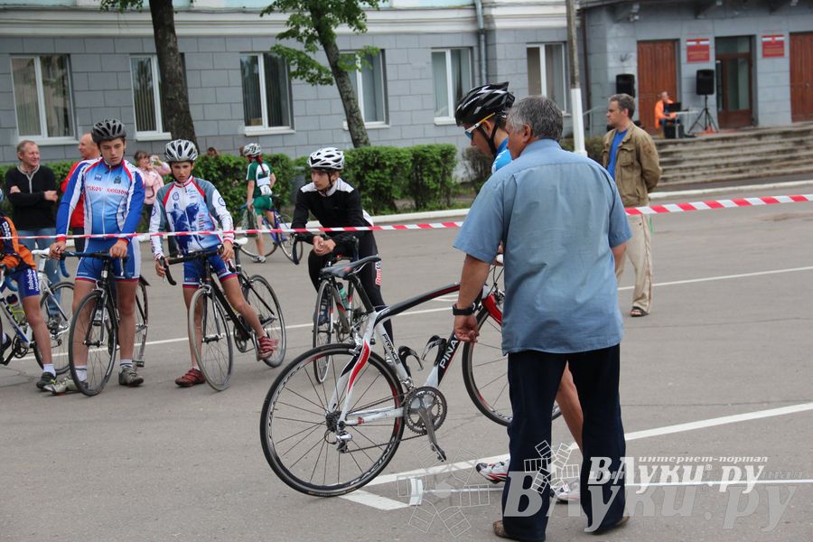 Гонка-критериум по велосипедному спорту