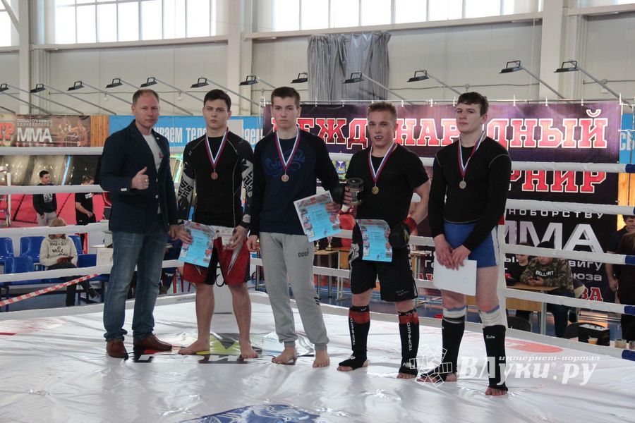 В Великих Луках завершился открытый кубок по смешанному боевому единоборству ММА (ФОТО)