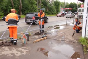 На проспекте Гагарина меняют дорожное ограждение (ФОТО)