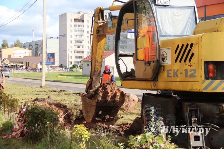На ул. Гражданской – прорыв водовода (ФОТО)