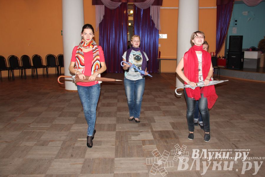 В ДК  им. Ленина состоялся открытый урок «Уличного театра» (фото)