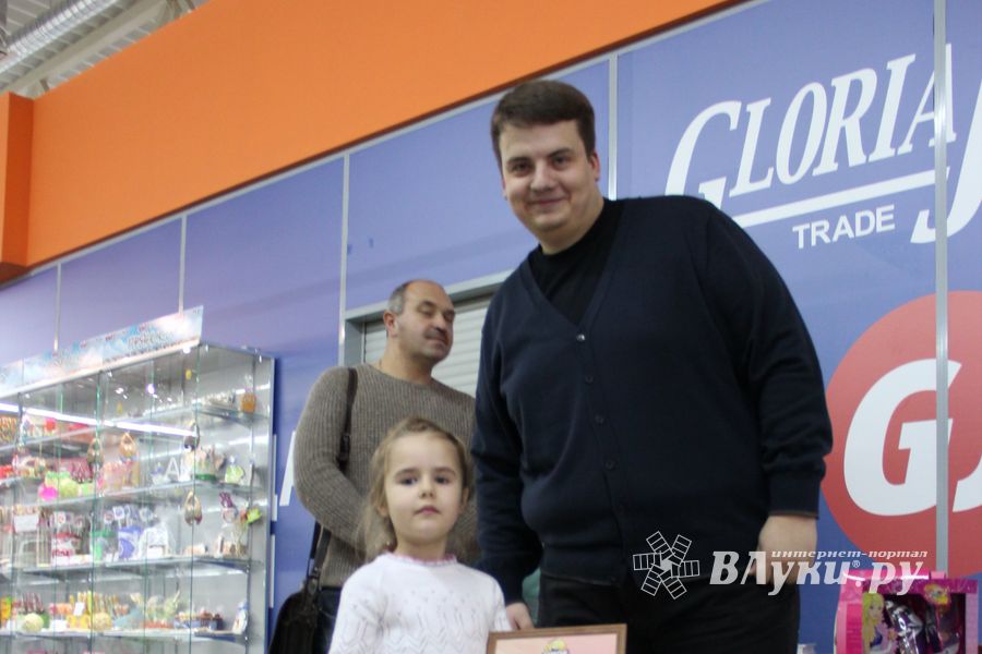 Названа победительница конкурса «Маленькая Красавица Великие Луки 2013»