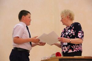 В школе №13 чествовали вчерашних учеников начальной школы (ФОТО)