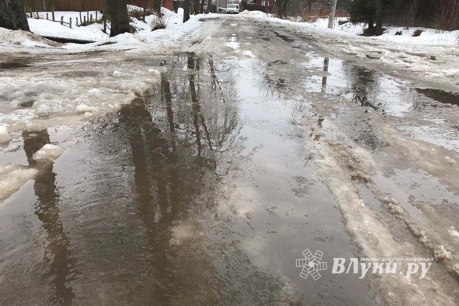 Ливнёвки в Великих Луках плюются (ФОТО, ВИДЕО)