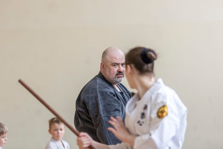 Ученики школы Дзюшин-рю кэмпо каратэ постигали искусство кобудзюцу (ФОТО)