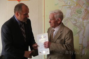 В Великих Луках состоялось награждение ветеранов избирательной системы (фото)