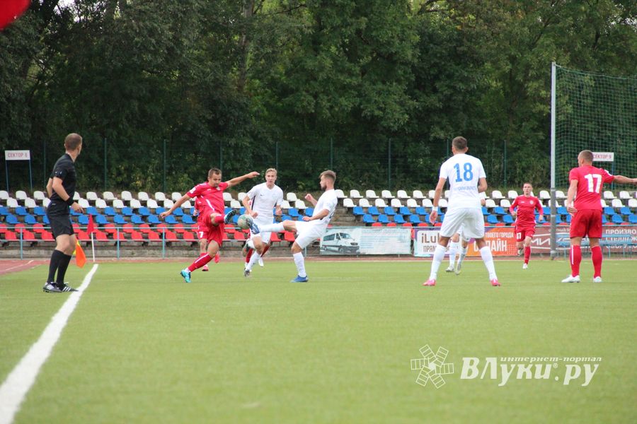 «Луки-Энергия» уступила дома «Твери» (ФОТО)