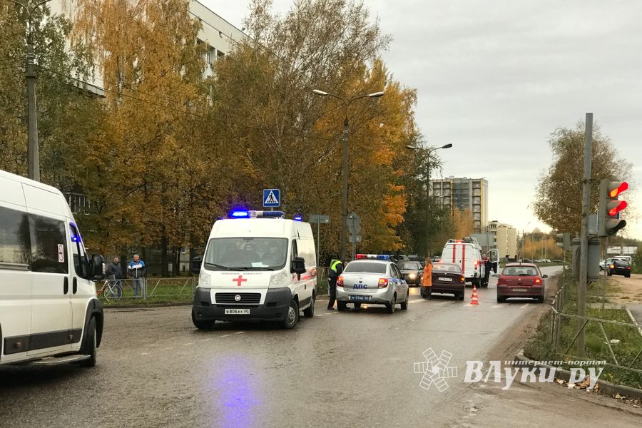 В Великих Луках Запорожец сбил велосипедиста (ФОТО)