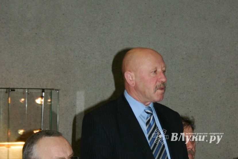 В. Волынцев